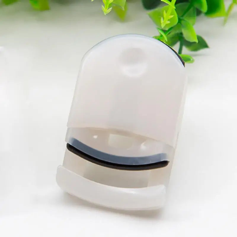 Professional Eyelash Curler – Quick Styling Compact Portable Long-Lasting Eye Makeup Tool